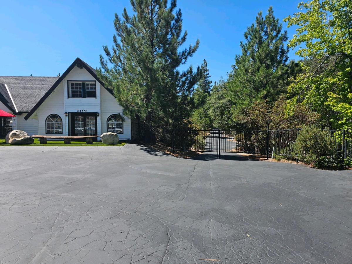 Alhatti Christian Resort Idyllwild Exterior photo