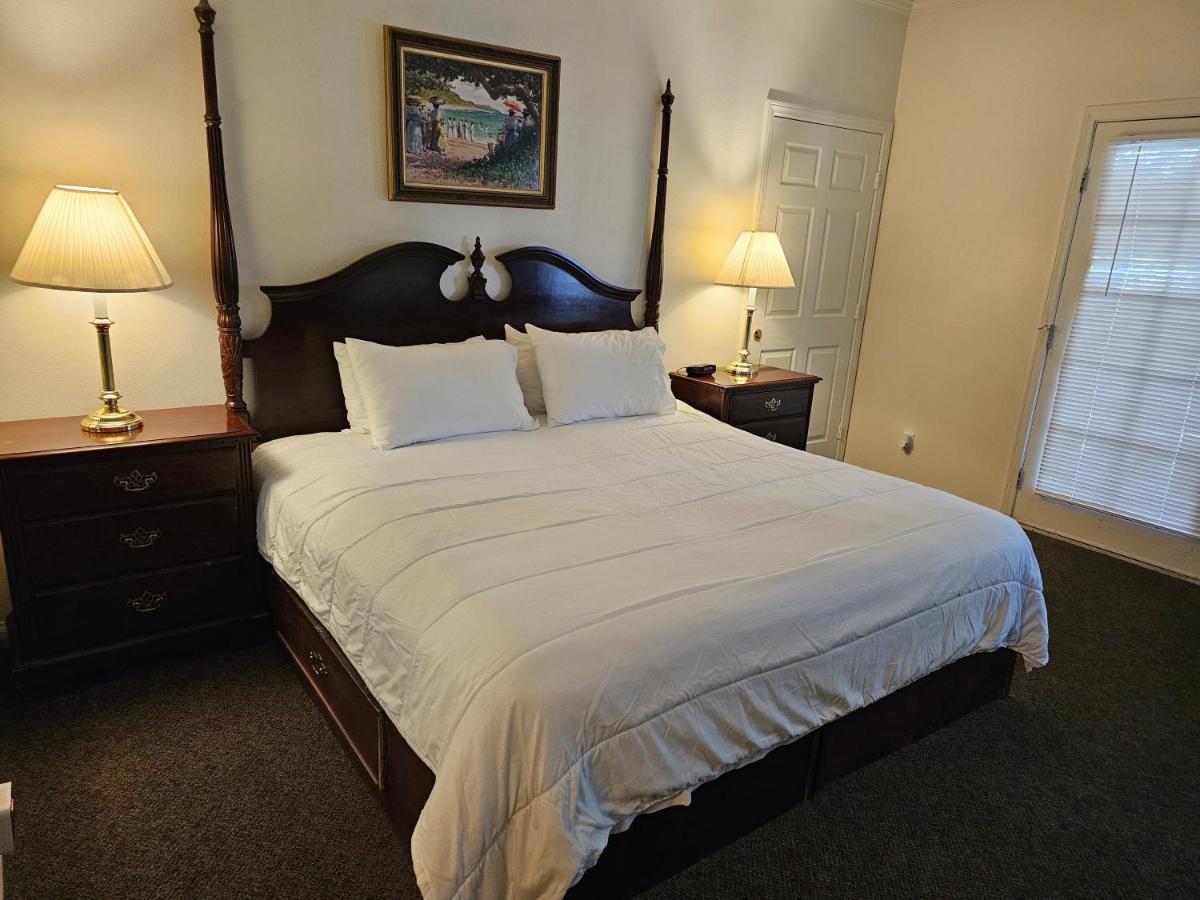 Alhatti Christian Resort Idyllwild Exterior photo