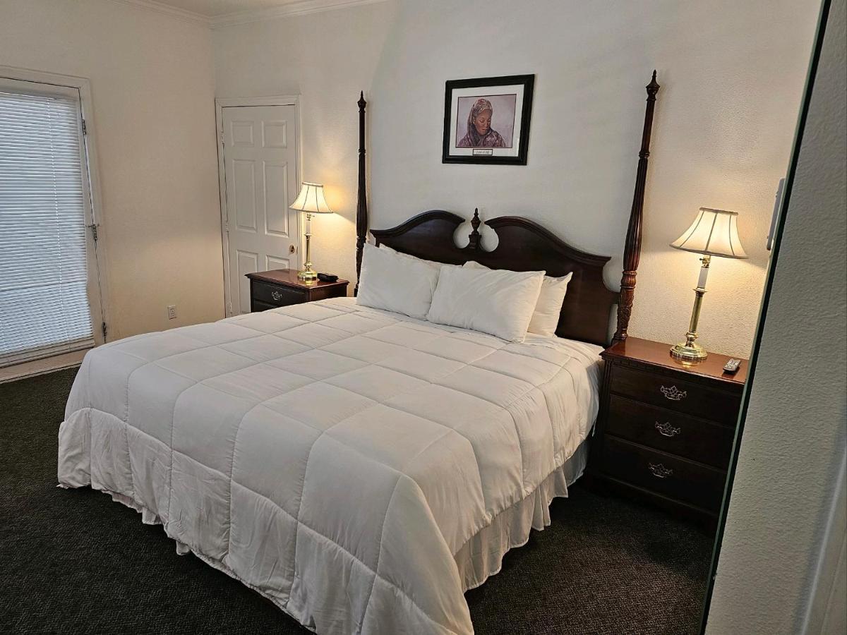 Alhatti Christian Resort Idyllwild Exterior photo